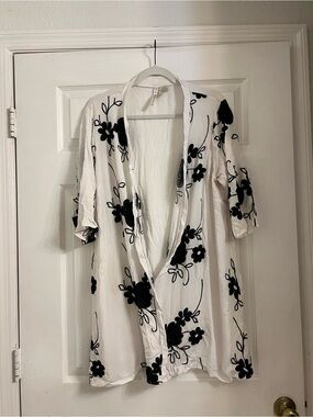 Vintage Forgotten Grace White Floral Embroidered Open Cardigan - 2X